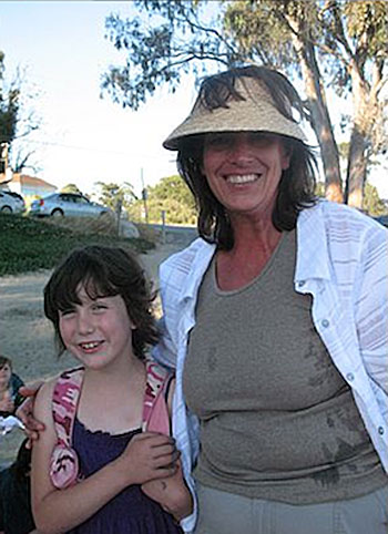 BFKS_BeachWomanandGirl Bowl Times Publishing Group Inc tpgonlinedaily.com