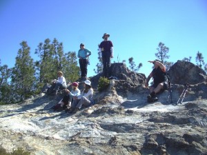 lb_hiking_group_1