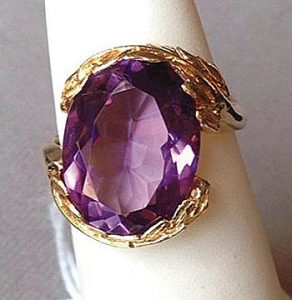 ClarksAuction_amethyst-ring Clark’s Auction Times Publishing Group Inc tpgonlinedaily.com