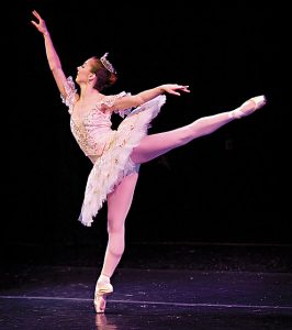 CT1512Holidays_10N_Plums_B9J9284 Coming to Town Times Publishing Group Inc tpgonlinedaily.com